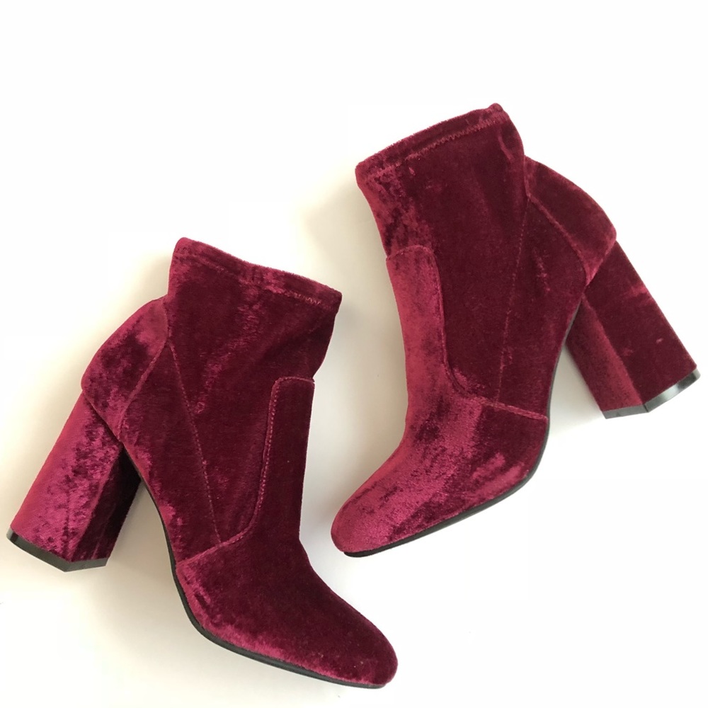 New! Abound Velvet Block Heel Ankle Booties 7M